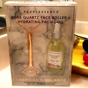 NIB Rose Quartz Face Roller & Hydrating Facial Oil
